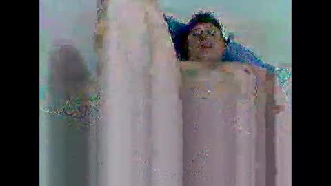 Snapshot of usebothmyholes2 chatting on 03-09-26, 07:07 usebothmyholes2 online show from 03-09-26, 07:07