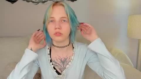 Snapshot of ustic_1 chatting on 07-18-26, 02:21 Haven online show from 07-18-26, 02:21