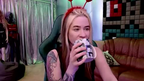 Leila online show from 02-02-26, 08:40