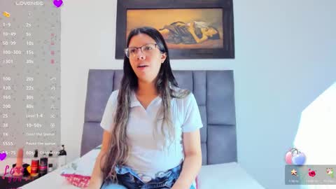 Vahiolet smith online show from 03-19-26, 03:54