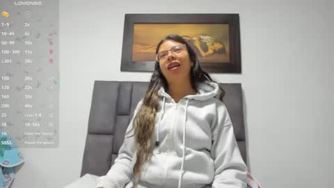 Snapshot of vahiolet_smith chatting on 06-25-26, 03:06 Vahiolet smith online show from 06-25-26, 03:06