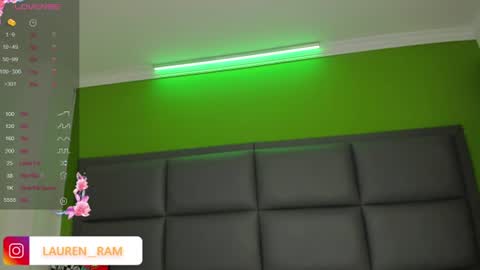 Snapshot of vain_sexualxx chatting on 06-23-26, 10:30 luna online show from 06-23-26, 10:30