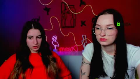 vaiolet_lovely online show from 04-16-26, 05:19