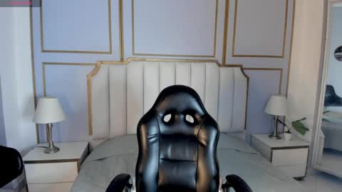 Vaioleth online show from 05-27-26, 12:02