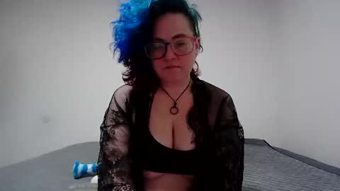 Snapshot of valarieak chatting on 03-26-26, 06:19 valarieak online show from 03-26-26, 06:19