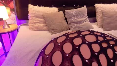 Valen Scott online show from 01-07-26, 01:46