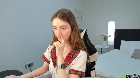Snapshot of valenora1 chatting on 05-30-26, 11:07 Nora online show from 05-30-26, 11:07