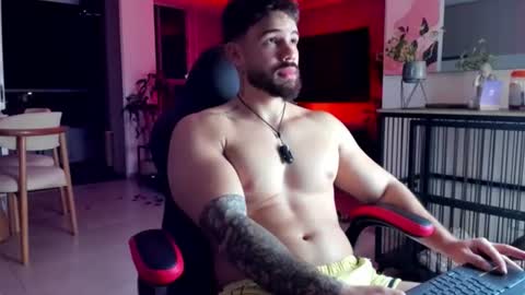 valenthinoking online show from 08-02-26, 12:09