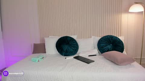 Valentina Torres online show from 04-08-26, 11:05