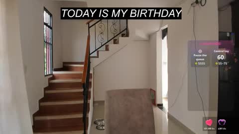 Snapshot of valentina__os chatting on 02-20-26, 05:02 Valentina online show from 02-20-26, 05:02