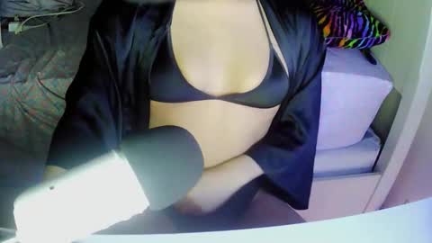 Snapshot of valentinaceleste chatting on 05-08-26, 05:35 Valentina Celeste online show from 05-08-26, 05:35