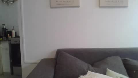 valentinaseleni24 online show from 06-17-26, 08:10