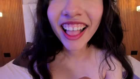 Valentine online show from 05-22-26, 01:17