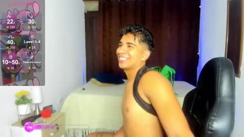 Snapshot of valentino_moura_ chatting on 01-12-25, 03:03 VALENTINO MOURA online show from 01-12-25, 03:03