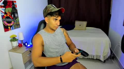 Snapshot of valentino_moura_ chatting on 03-11-25, 12:17 VALENTINO MOURA online show from 03-11-25, 12:17
