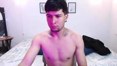 Manuel online show from 03-24-26, 03:17