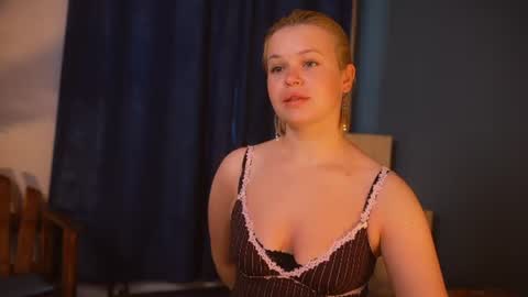 valeri______ online show from 06-24-26, 07:29
