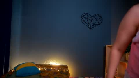 valeri______ online show from 07-07-26, 06:58