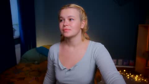 valeri______ online show from 07-17-26, 07:15