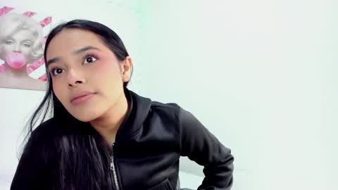 valeria_miller69 online show from 04-11-26, 02:43