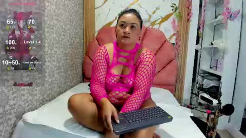 Snapshot of valeria_rivera1 chatting on 06-14-26, 12:29 Costume lover online show from 06-14-26, 12:29