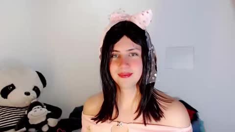 valeriagill_ online show from 10-13-25, 10:10