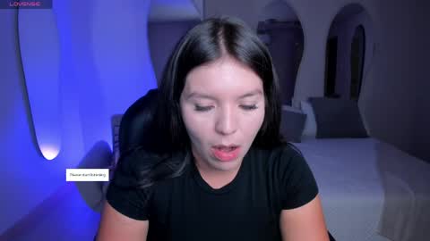 Snapshot of valeriaroldanx chatting on 04-26-26, 11:46 Valeria online show from 04-26-26, 11:46