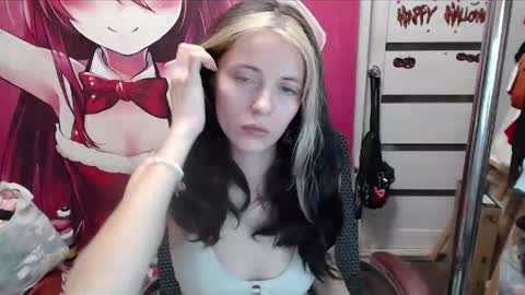 ValeriaXKiss online show from 03-22-26, 03:48