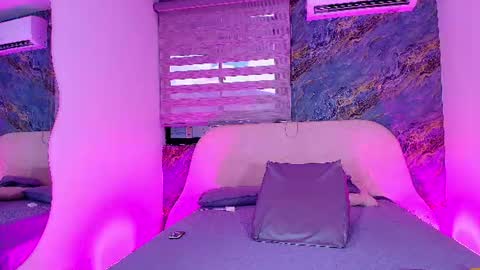Snapshot of valerie_arias chatting on 06-20-26, 07:16 Valerie online show from 06-20-26, 07:16