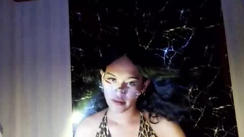 Snapshot of valerie_lure chatting on 05-31-26, 02:35 addy online show from 05-31-26, 02:35