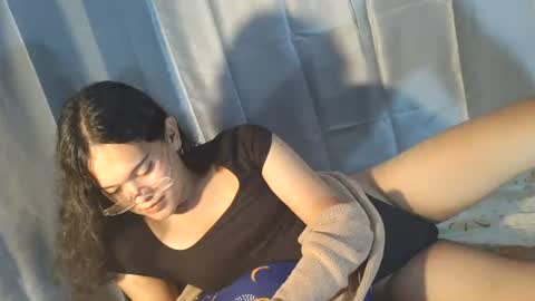 Snapshot of valerie_lure chatting on 07-13-26, 10:40 addy online show from 07-13-26, 10:40