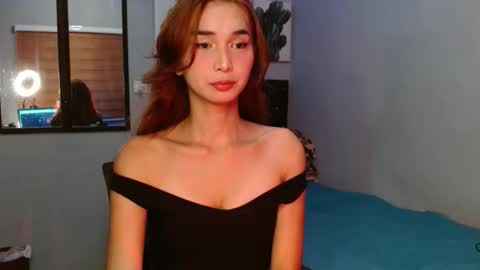 Snapshot of valeriedollxxx chatting on 10-16-25, 11:44 Valerie online show from 10-16-25, 11:44
