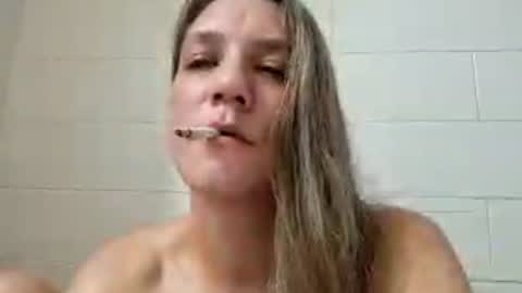 Snapshot of valerierayne13 chatting on 07-07-26, 07:23 ValerieRayne online show from 07-07-26, 07:23