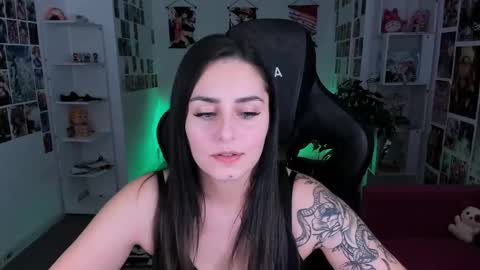 Snapshot of valeriiemills chatting on 01-13-26, 03:06 Valerie online show from 01-13-26, 03:06