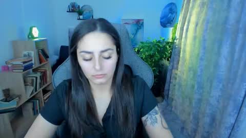 Snapshot of valeriiemills chatting on 03-12-26, 09:54 Valerie online show from 03-12-26, 09:54