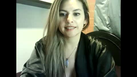 Snapshot of valery__rouse_ chatting on 04-04-26, 08:12 Valery online show from 04-04-26, 08:12