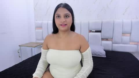 valery_taylor_ online show from 05-02-26, 12:43