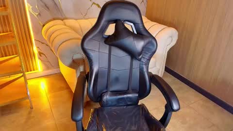 Snapshot of valery_tf chatting on 11-27-25, 08:22 Valery online show from 11-27-25, 08:22