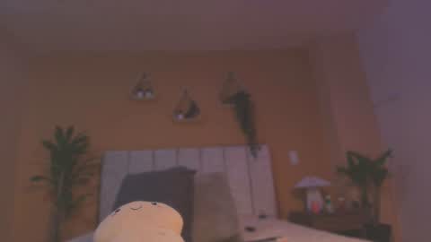 Snapshot of valerycolins chatting on 07-18-26, 01:21 call me Maria online show from 07-18-26, 01:21