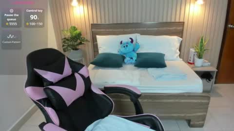 valeryn rosse online show from 07-06-26, 07:05