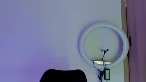Snapshot of valezny69 chatting on 04-25-26, 04:59 Valezny V online show from 04-25-26, 04:59