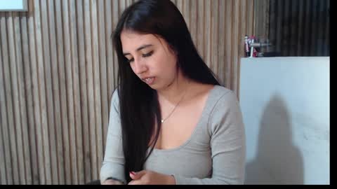 Snapshot of valk_diaz chatting on 03-29-26, 04:23 Valk online show from 03-29-26, 04:23
