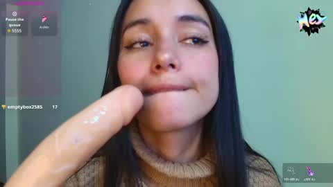 Snapshot of vallery_evanss chatting on 05-16-26, 06:07 Taty independent account online show from 05-16-26, 06:07