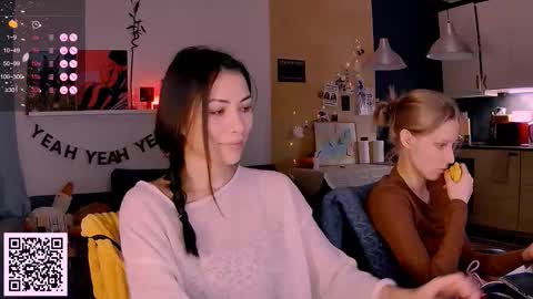 Little Devil online show from 01-19-26, 03:05