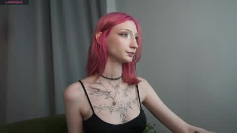 Leyla online show from 05-24-26, 06:02