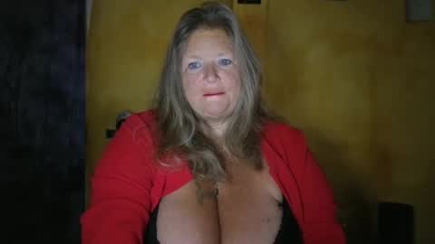Snapshot of vampwoman chatting on 04-09-26, 06:30 vampwoman online show from 04-09-26, 06:30