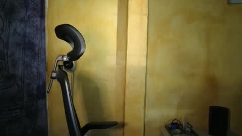 Snapshot of vampwoman chatting on 04-19-26, 06:35 vampwoman online show from 04-19-26, 06:35