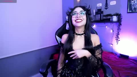 vampy_dolll online show from 04-17-26, 12:13