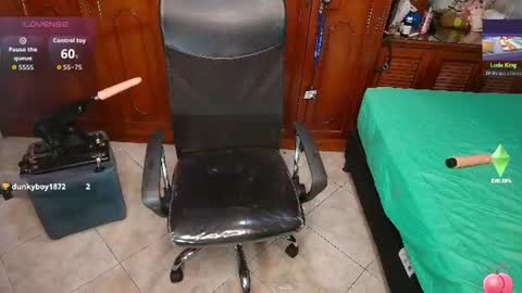 Snapshot of vane_latin18 chatting on 06-15-26, 08:22 vane_latin18 online show from 06-15-26, 08:22