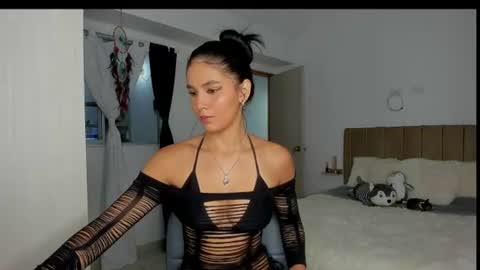 vanesa_g1 online show from 07-25-26, 04:10